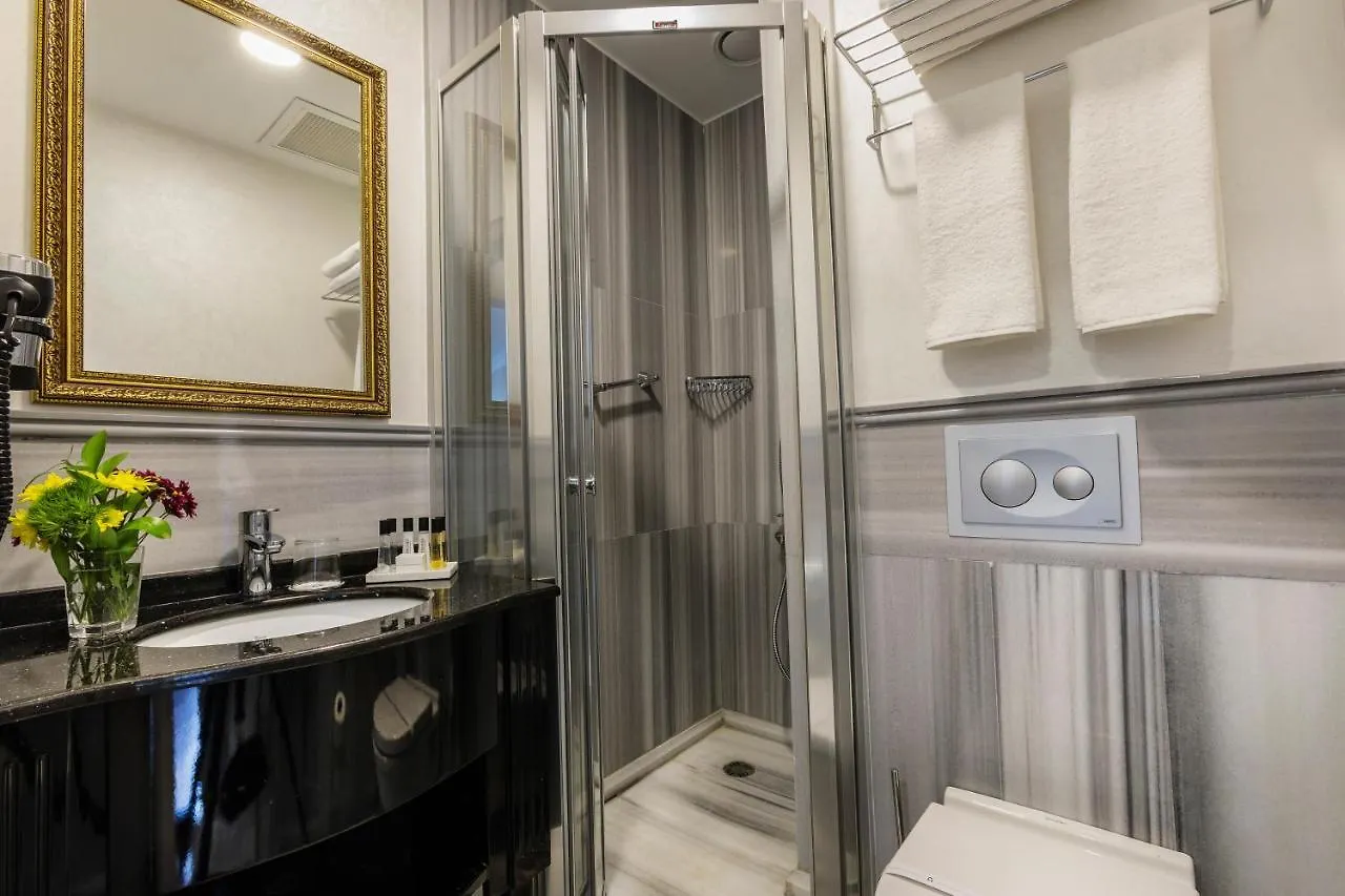 Meroddi La Porta Istambul Hotel