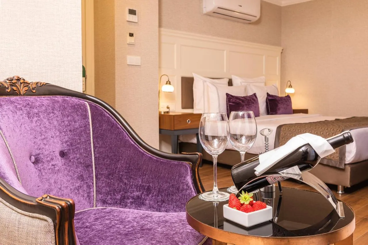 Meroddi La Porta Istanbul Hotel