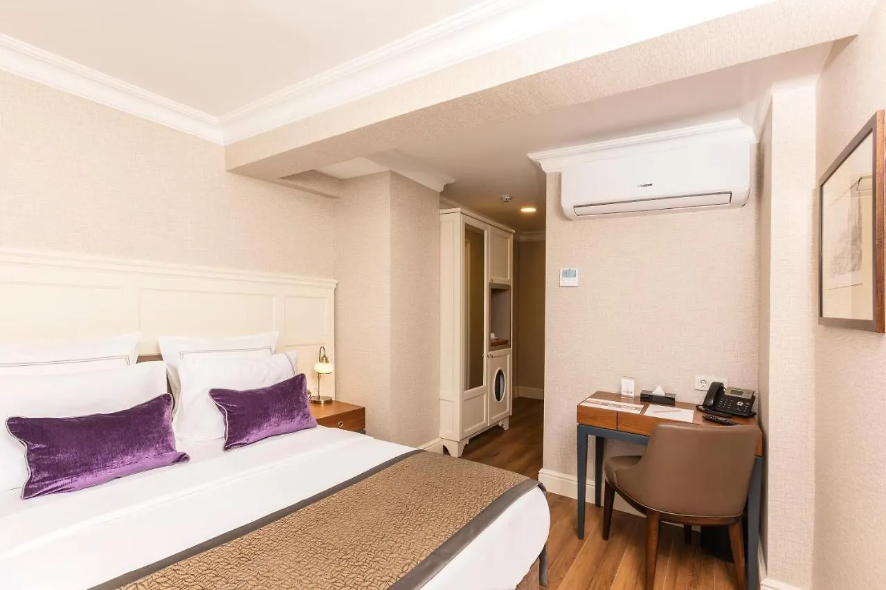 Meroddi La Porta Istanboel Hotel