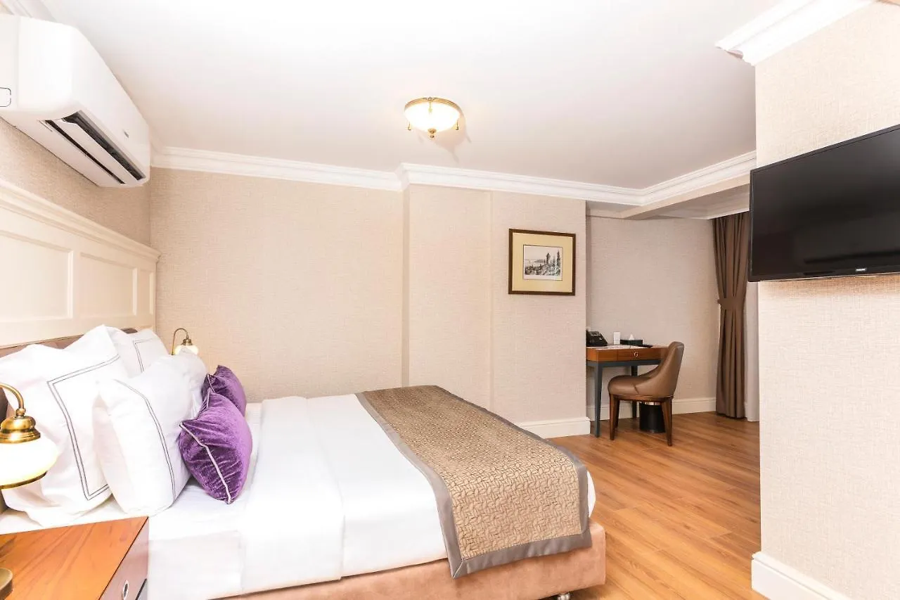 ** Hotel Meroddi La Porta Istanbul Turkey